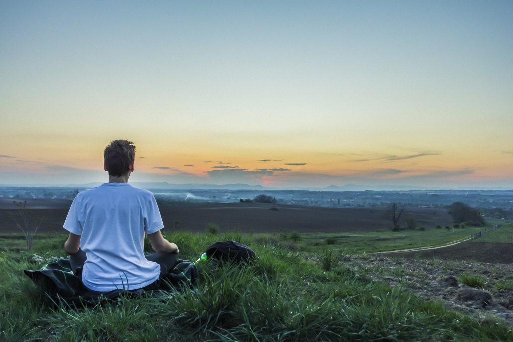  How can one cultivate calmness in stressful situations?